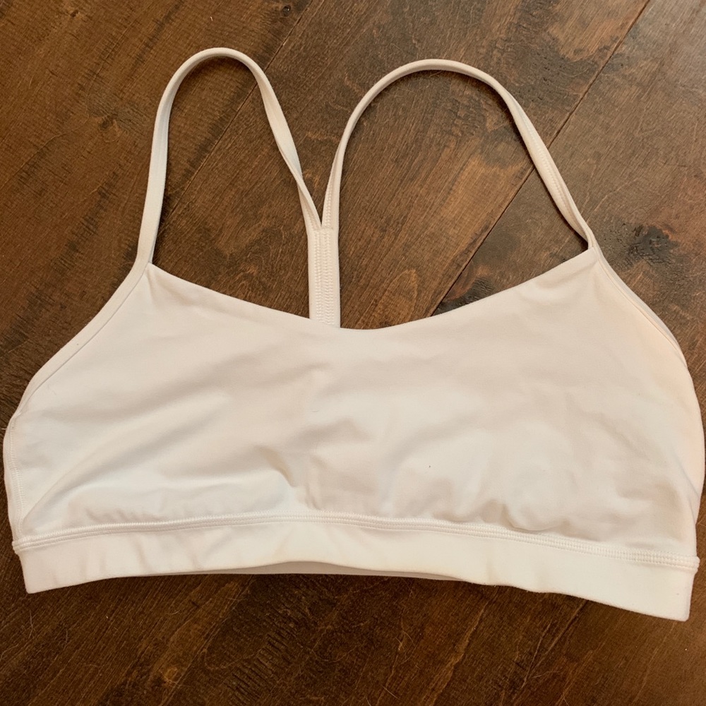 Lululemon “flow y bra”